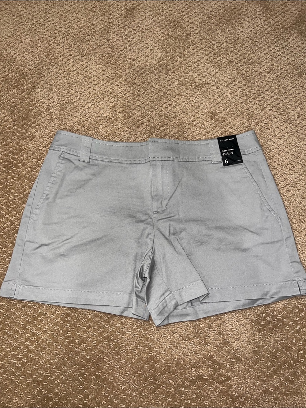 New York & Company Light Gray Hampton 4” Shorts